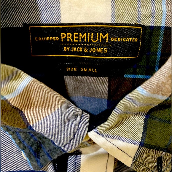 Men’s Jack & Jones Plaid Button Down Shirt - Picture 3 of 3